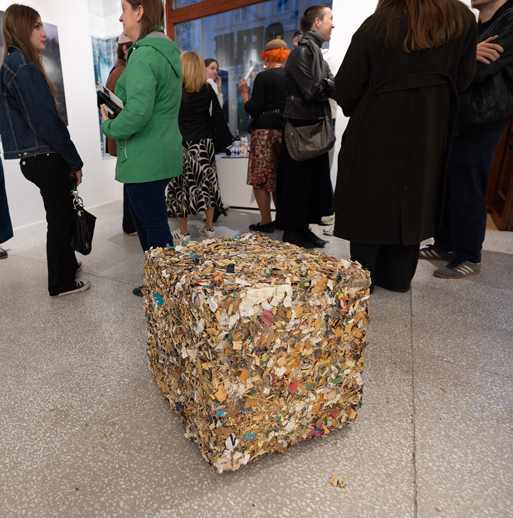 The mentor’s speech at the opening of the Offline exhibition