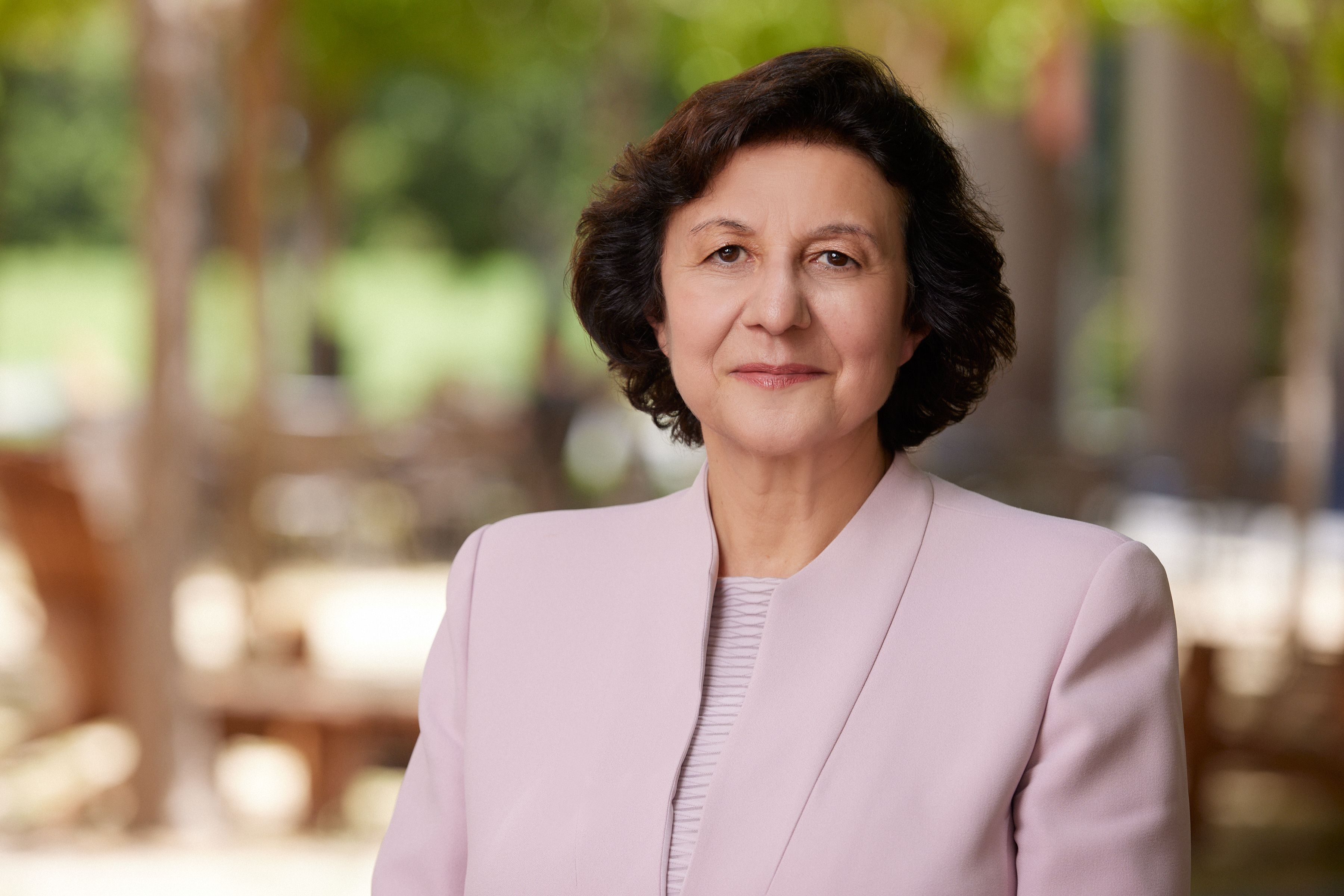 Portretna fotografija Annamaria Lusardi, profesorica