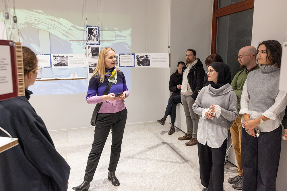 Razstavljeni eksponati v galeriji