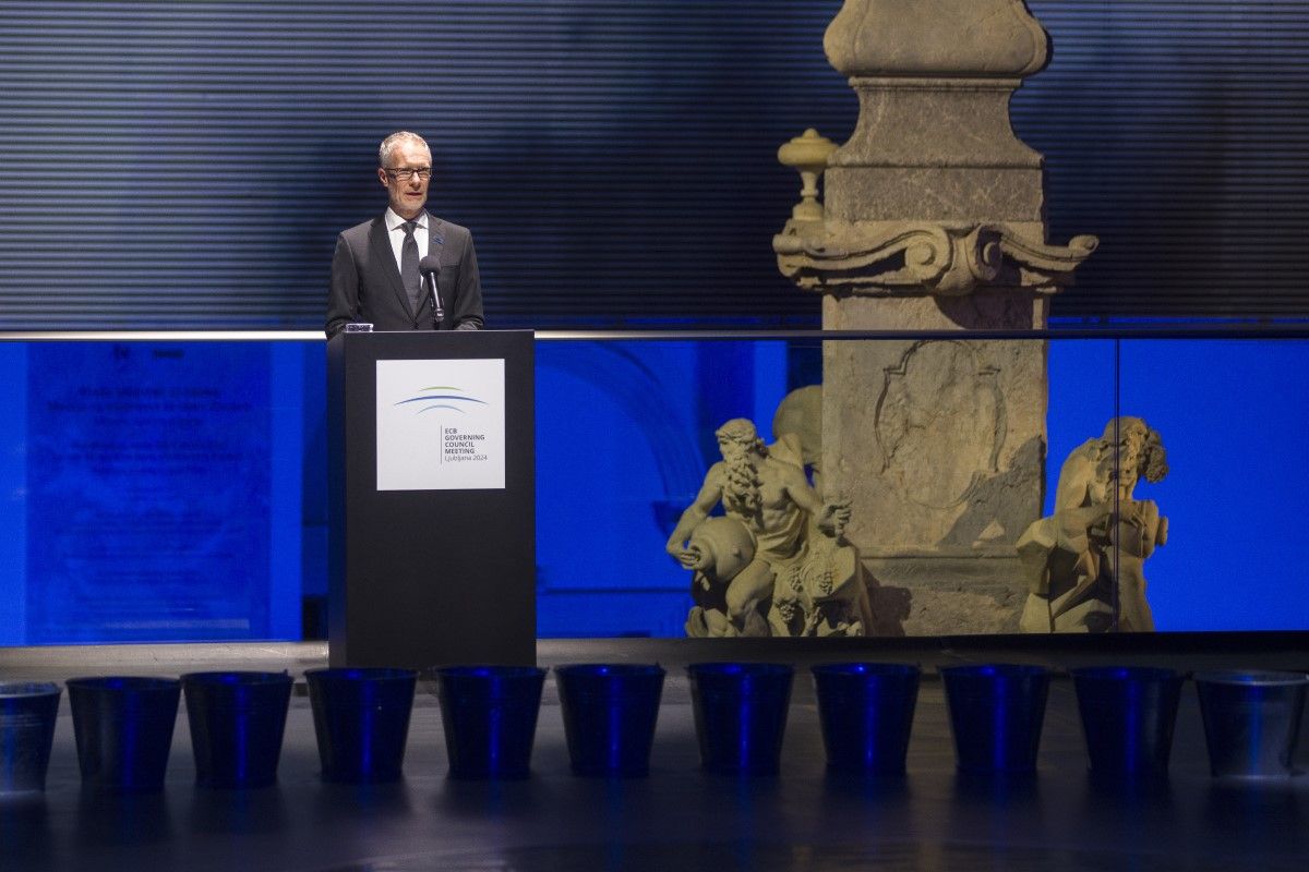 Nagovor guvernerja Banke Slovenije v Narodni galeriji